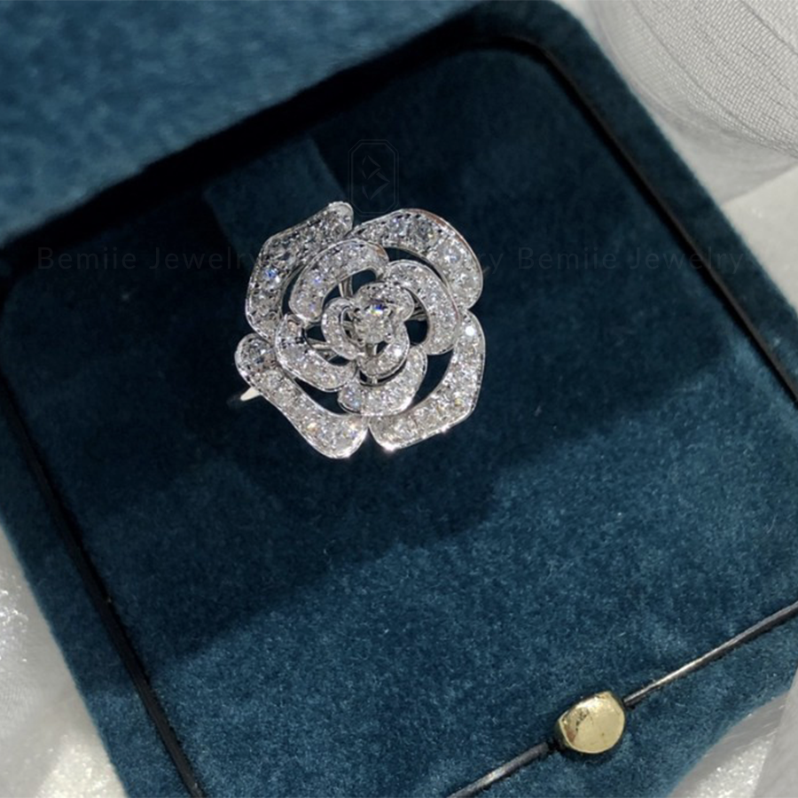 Nhẫn nữ kim cương tự nhiên Rose Blossom 18K RBJWHRS002