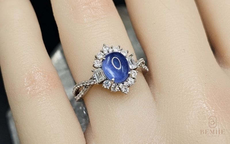 Nhẫn đá Sapphire – Ánh sáng xanh thẳm, sâu lắng như tình yêu vĩnh cửu