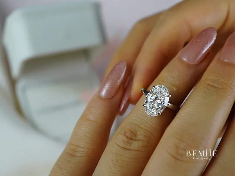 Nhẫn cầu hôn thiết kế độc đáo mang dấu ấn riêng