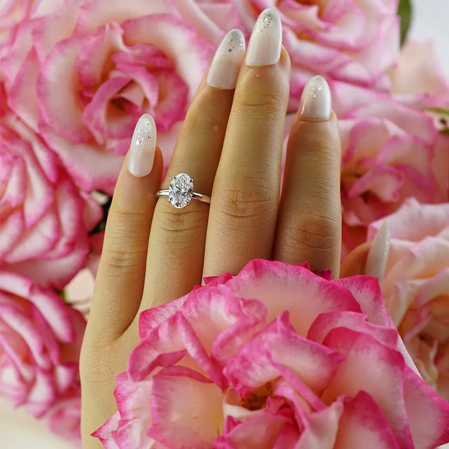 Nhẫn cầu hôn Timeless Oval