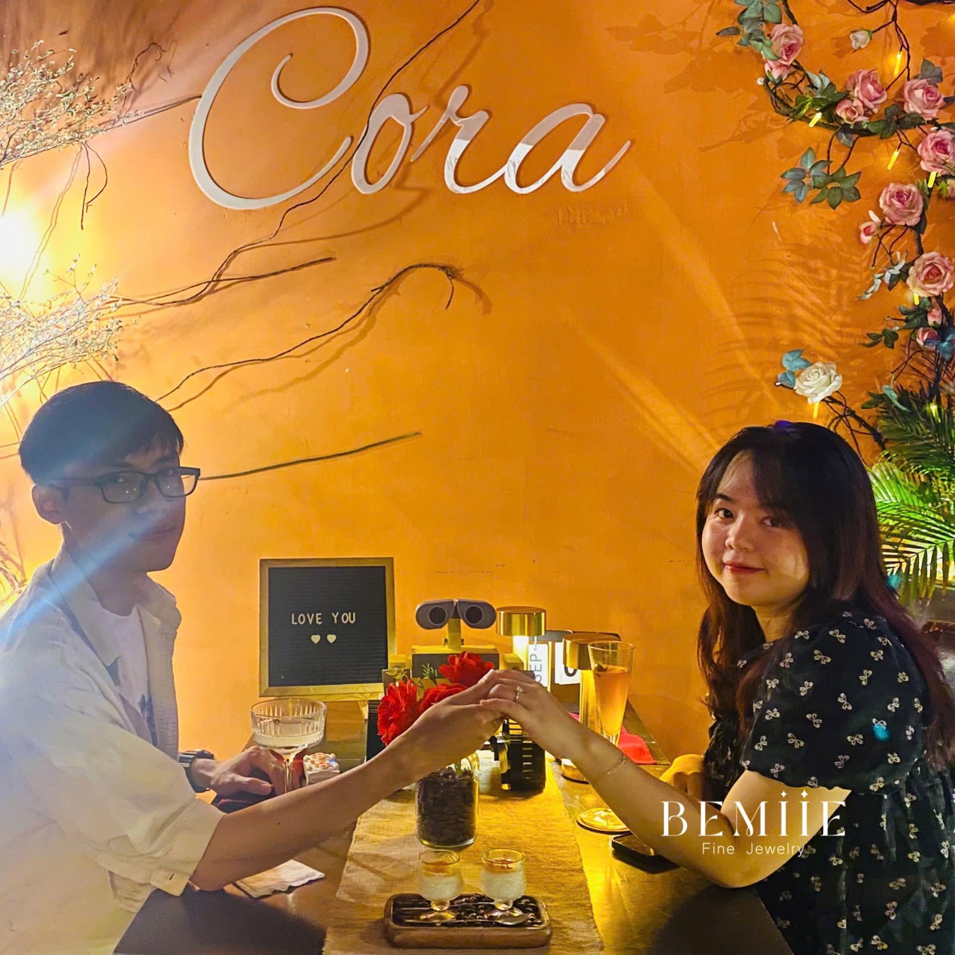 Vì sao nhẫn cưới là biểu tượng tình yêu